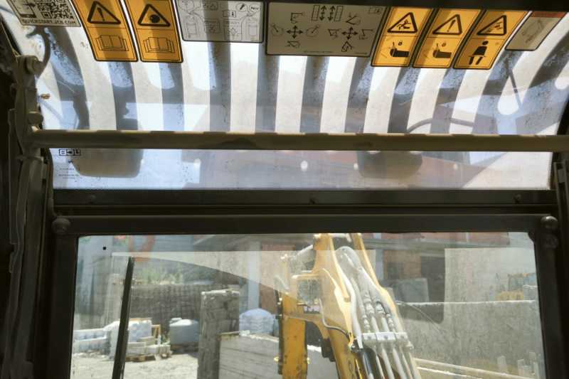 OmecoHub - Immagine JCB 48Z-1